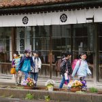 「のれんの街に歓声ひびく」栗村建治